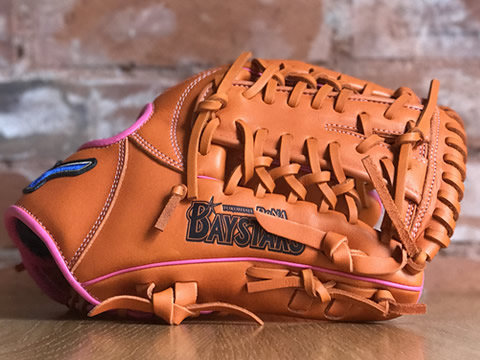 2017年グローブ付チケット第2弾は石田選手＆倉本選手モデル！ ｜ 横浜