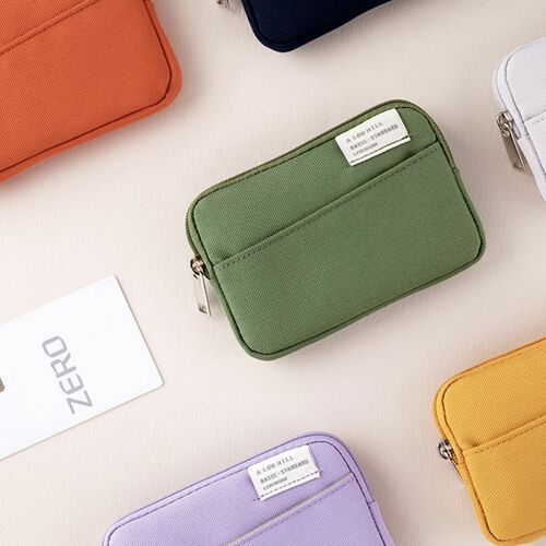 MochiThings: A Low Hill Basic Card Pouch