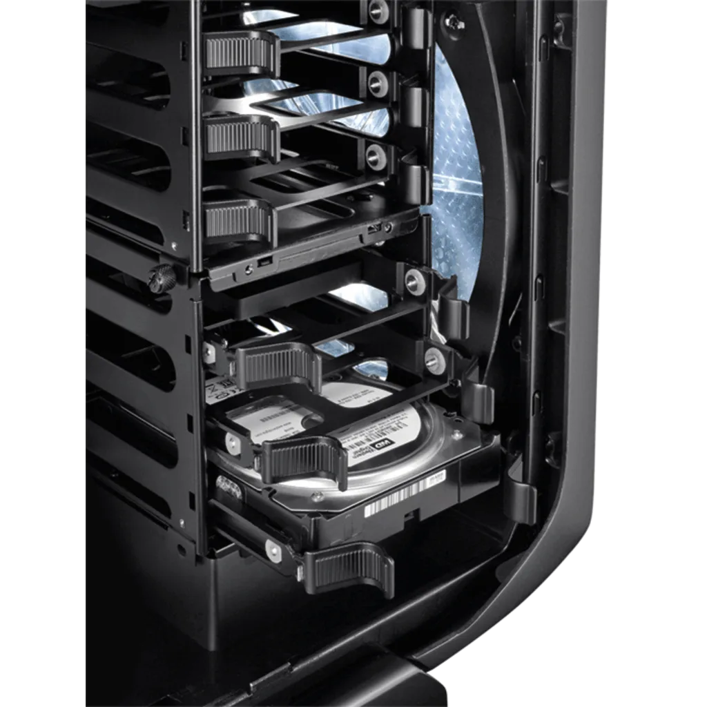 Graphite Series™ 600T Mid-Tower Case