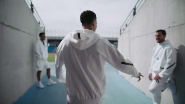 アディダス Z.N.E. フルジップ フード付きトラックジャケット