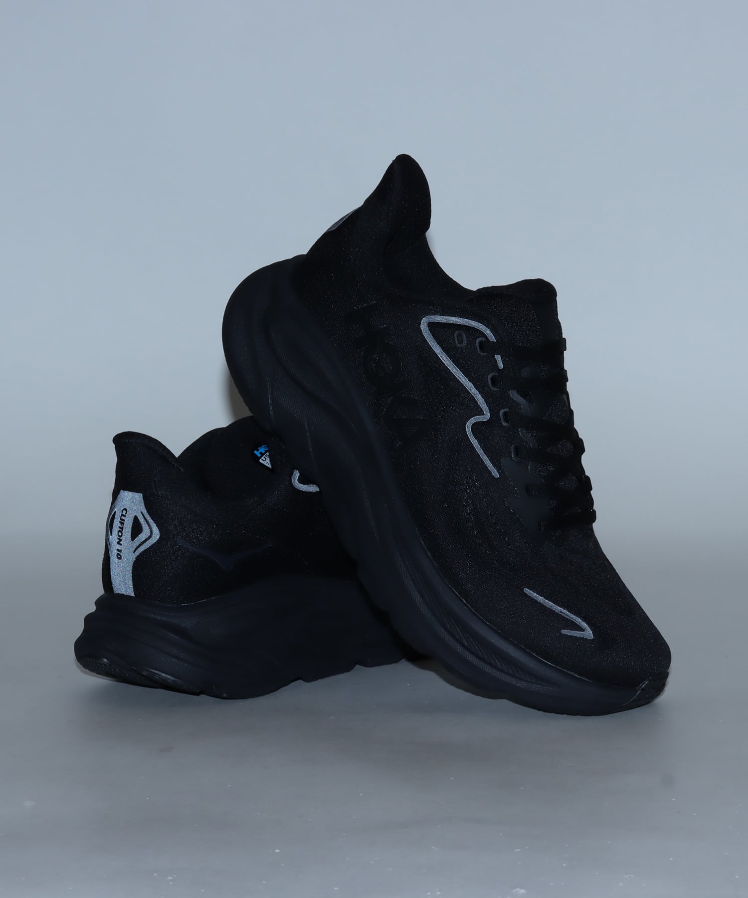 HOKA CLIFTON 10 BLACK / BLACK（ホカ クリフトン 10-ブラック