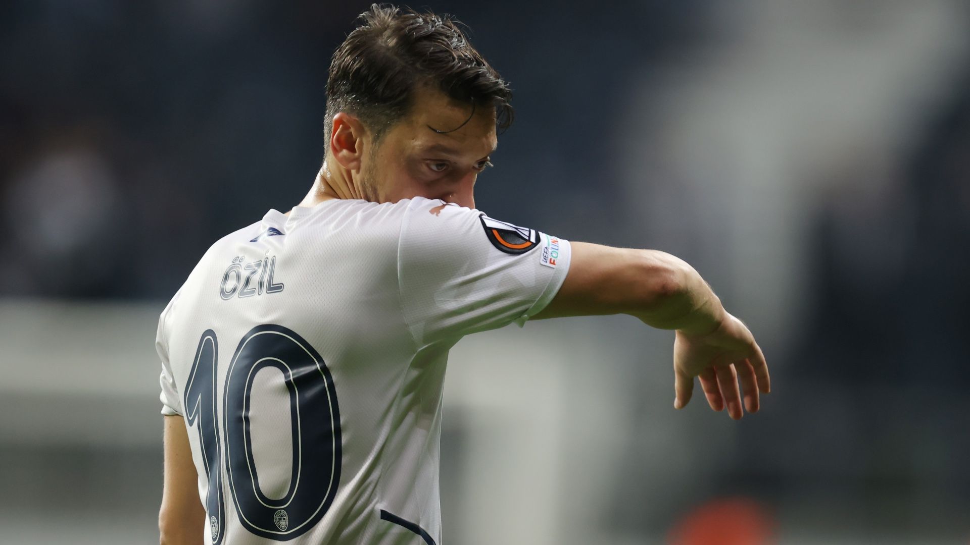 エジルは全員と問題を抱えていた」元アーセナル同僚が明かす…トルコ