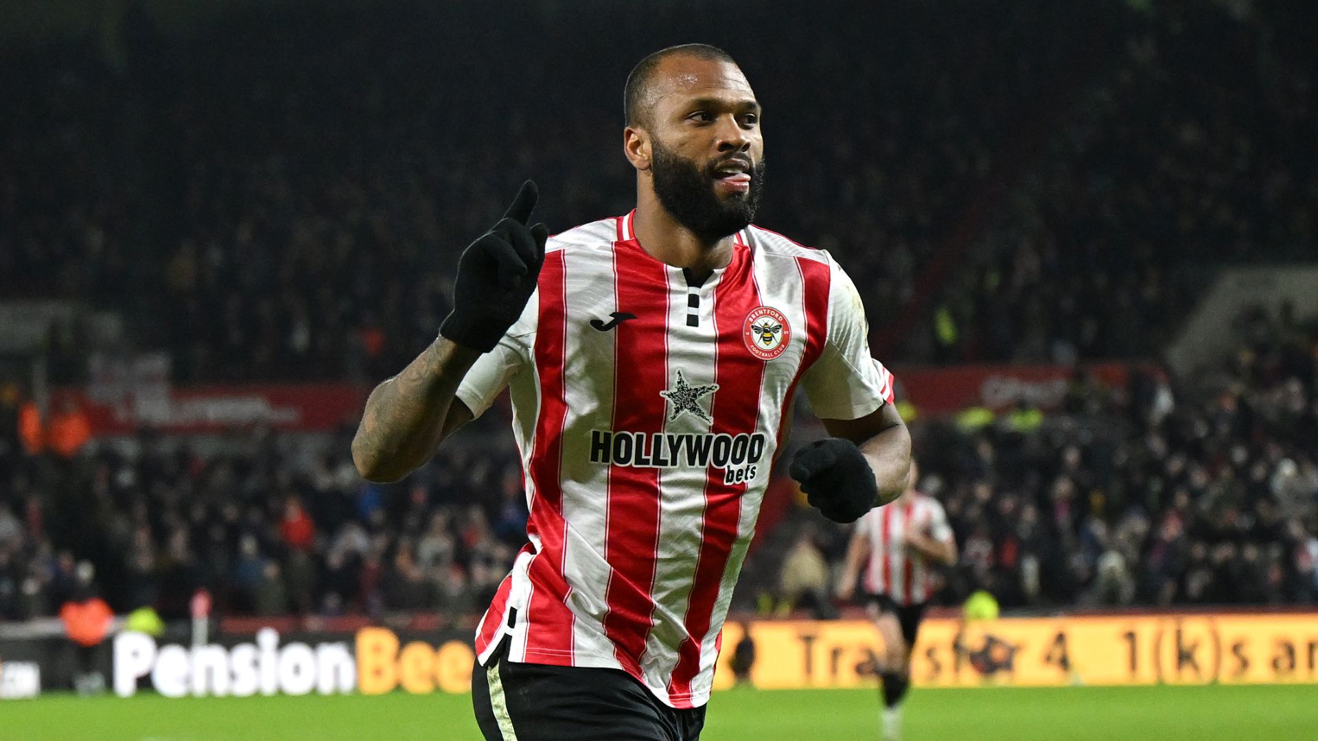 ブレントフォードが新エースFWと2031年夏までの契約締結！ プレミア17