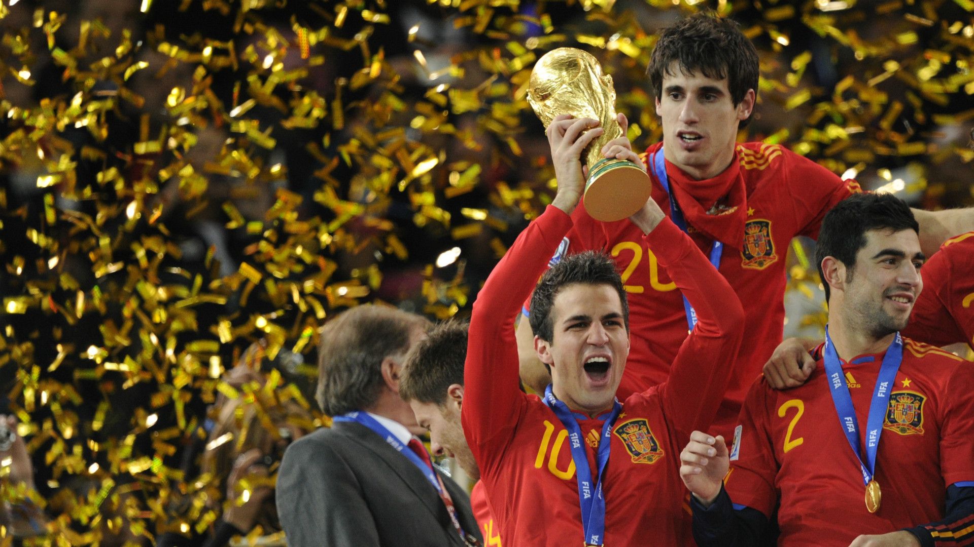 2010年W杯優勝のスペイン代表。当時のメンバーは今どこにいるのか