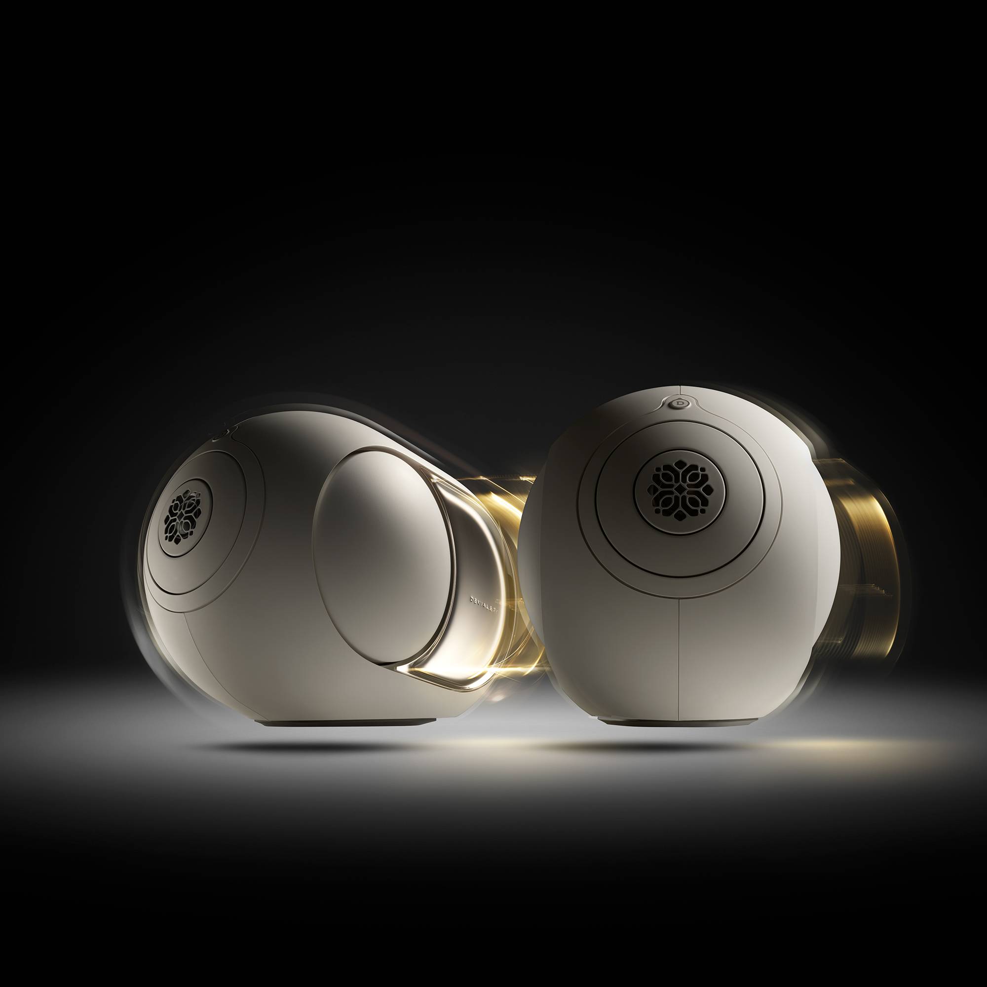 最高級のワイヤレススピーカー- Devialet