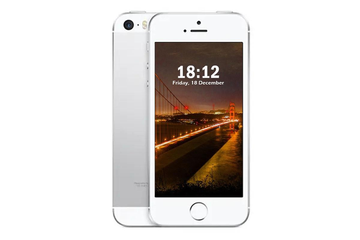 iPhone SE Silver 64 GB SIMフリー iPhone SE Silver 64 GB SIMフリー