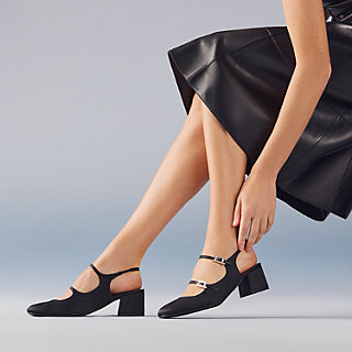 jackie-50-pump--251125Z 02-