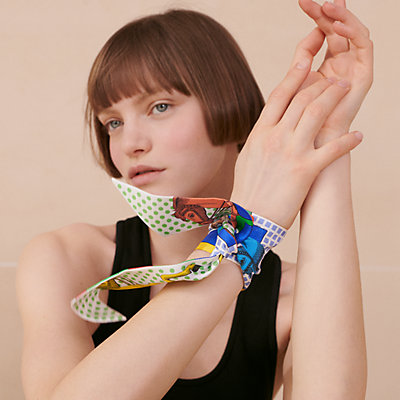 064008S 08_worn_1?size=3000,