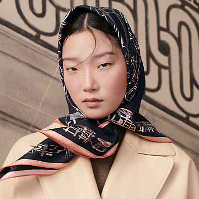 カレ 90 《シュヴォー・デシェネ》 | Hermès - エルメス-公式サイト