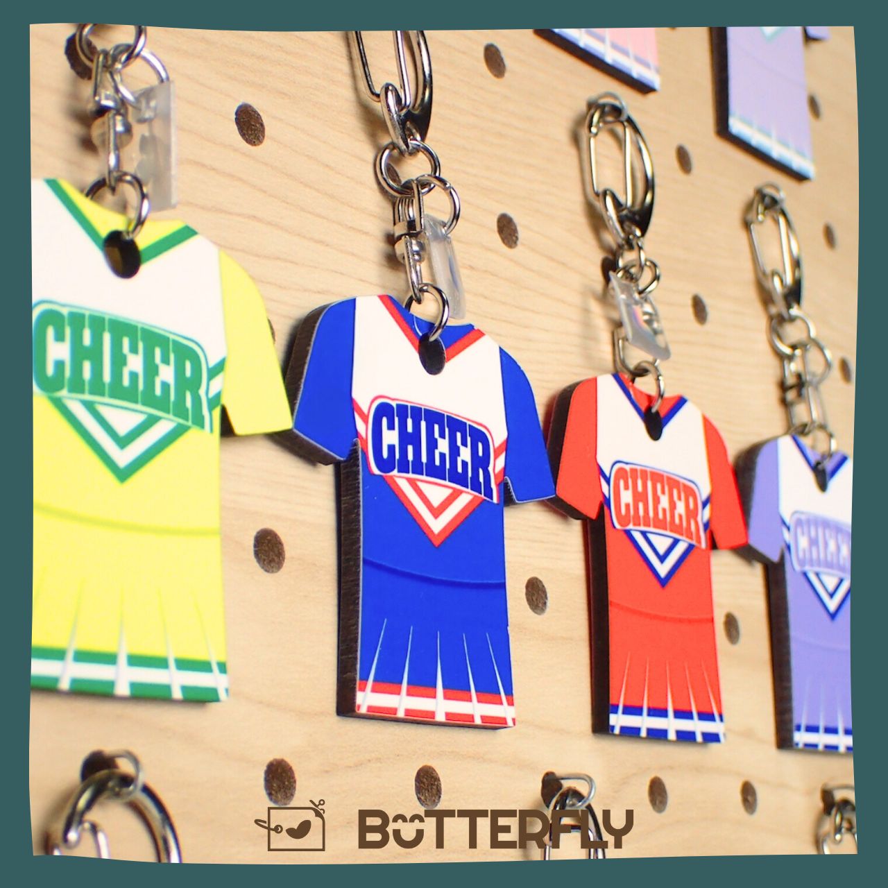 チア＊ユニフォーム＊キーホルダー＊かわいい＊プレゼント＊卒団＊卒業