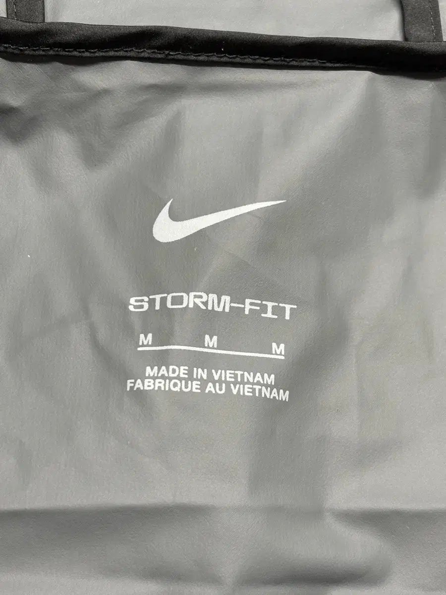 ナイキ エアロスイフト 25aw ストームフィット エアロガミ ランニング