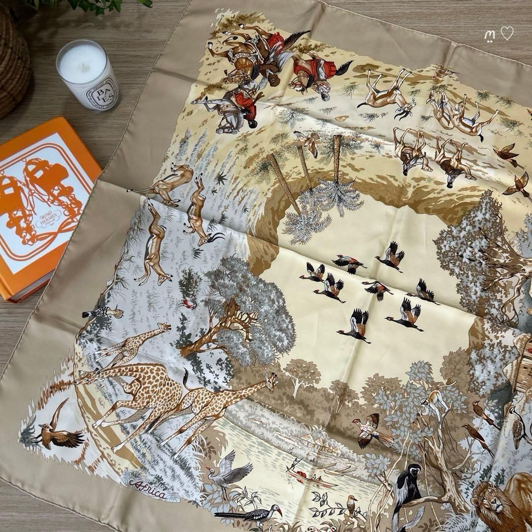 HERMESエルメス カレ90 アフリカ シルクスカーフ 動物柄アニマル