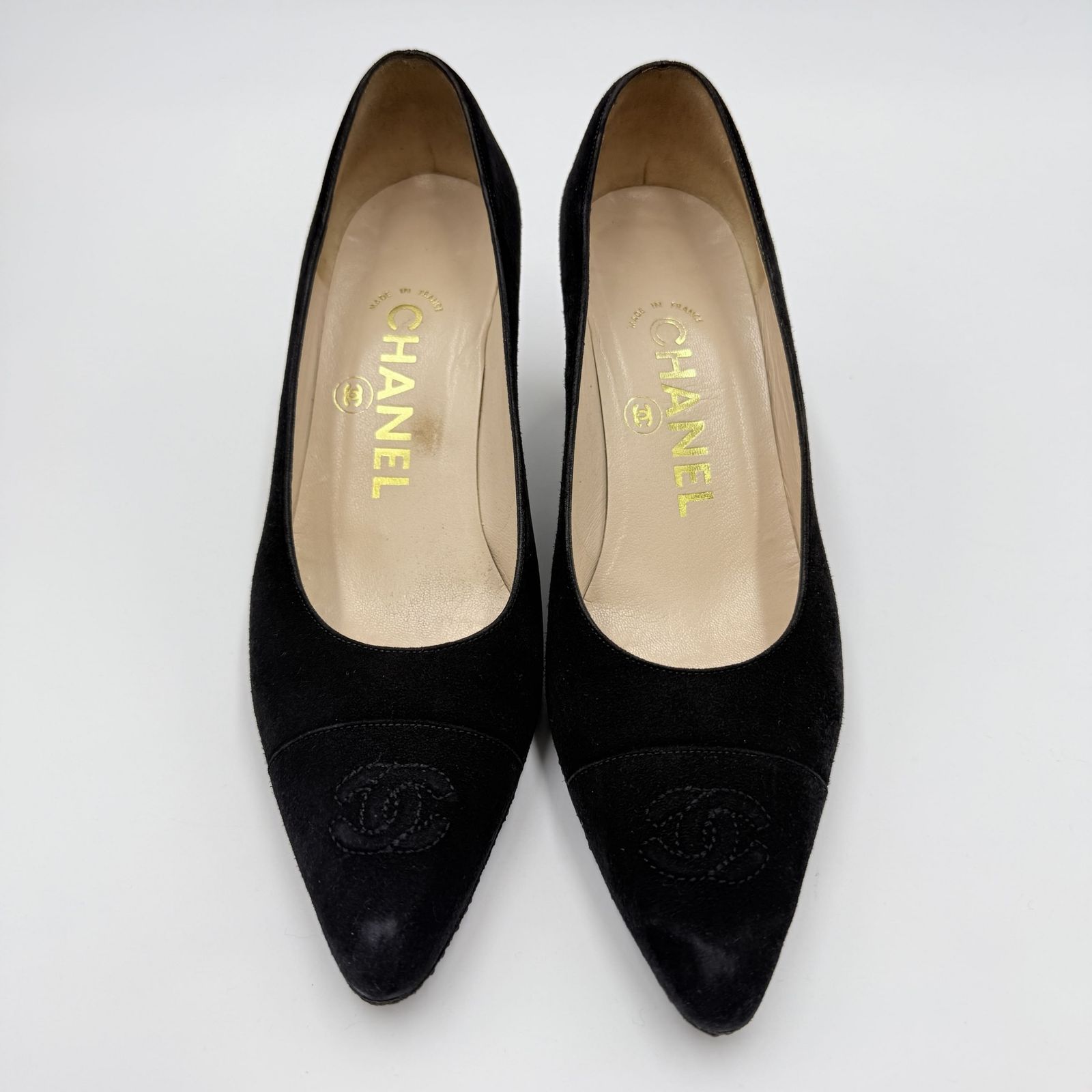 CHANEL（シャネル） ココマーク パンプス スエード ブラック ポイン