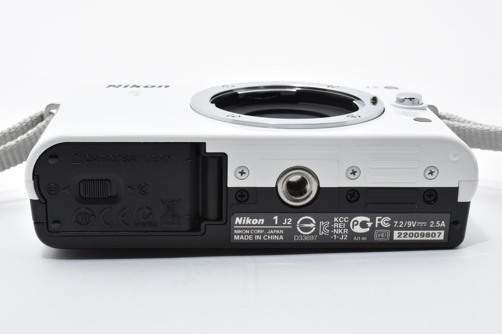 実用光学美品】Nikon ニコン NIKON1 J2 ボディ 白 ホワイト シャッター