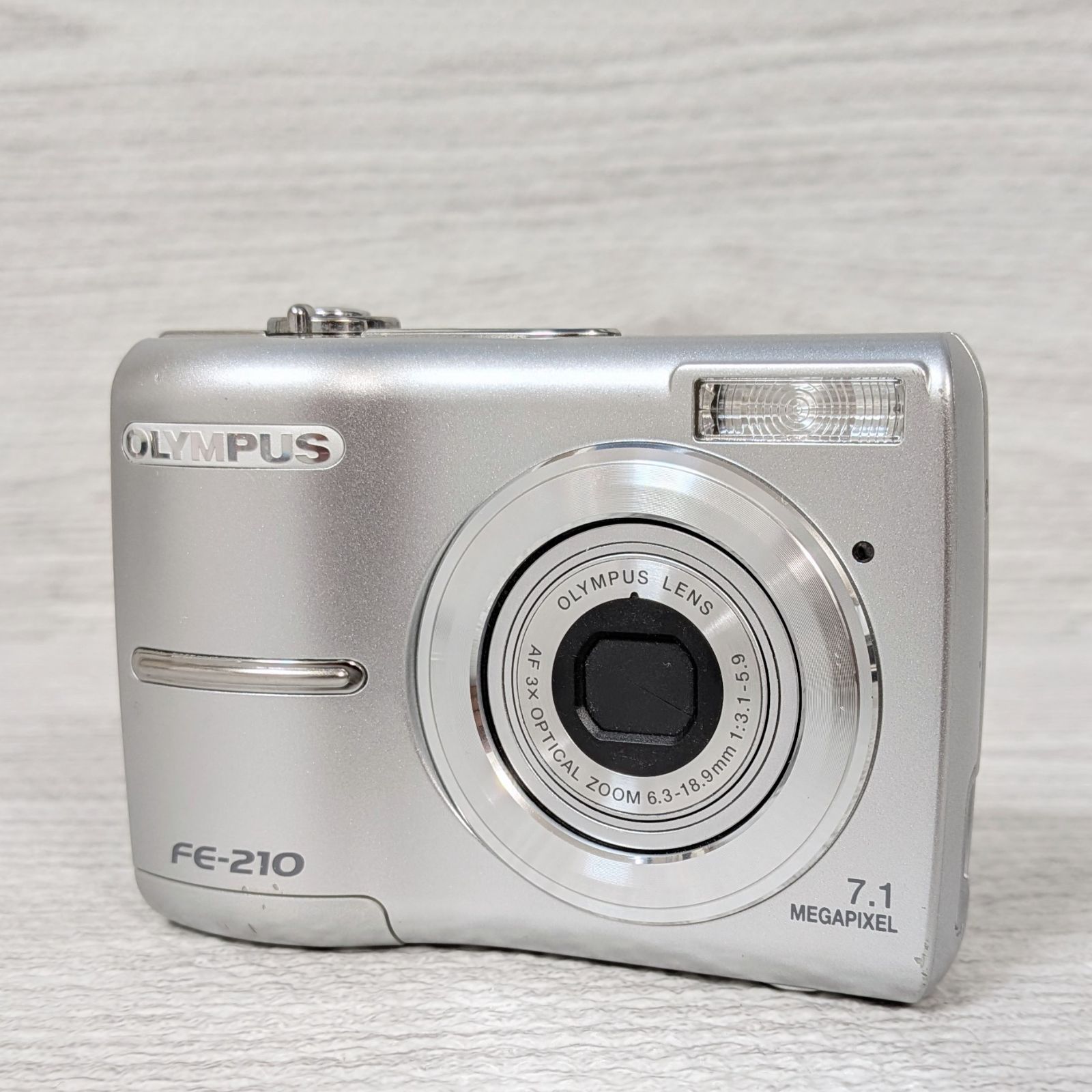 OLYMPUS オリンパス FE-210 シルバー ジャンク品 単3電池駆動 デジカメ