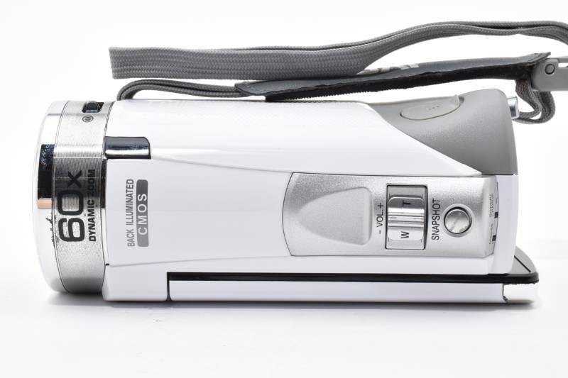 光学極上品】JVC Everio GZ-E750 白 ホワイト ビデオカメラ