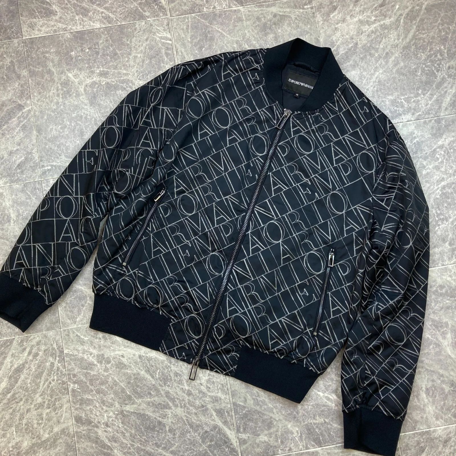 極美品】EMPORIO ARMANI エンポリオアルマーニ ブルゾン ロゴ刺繍