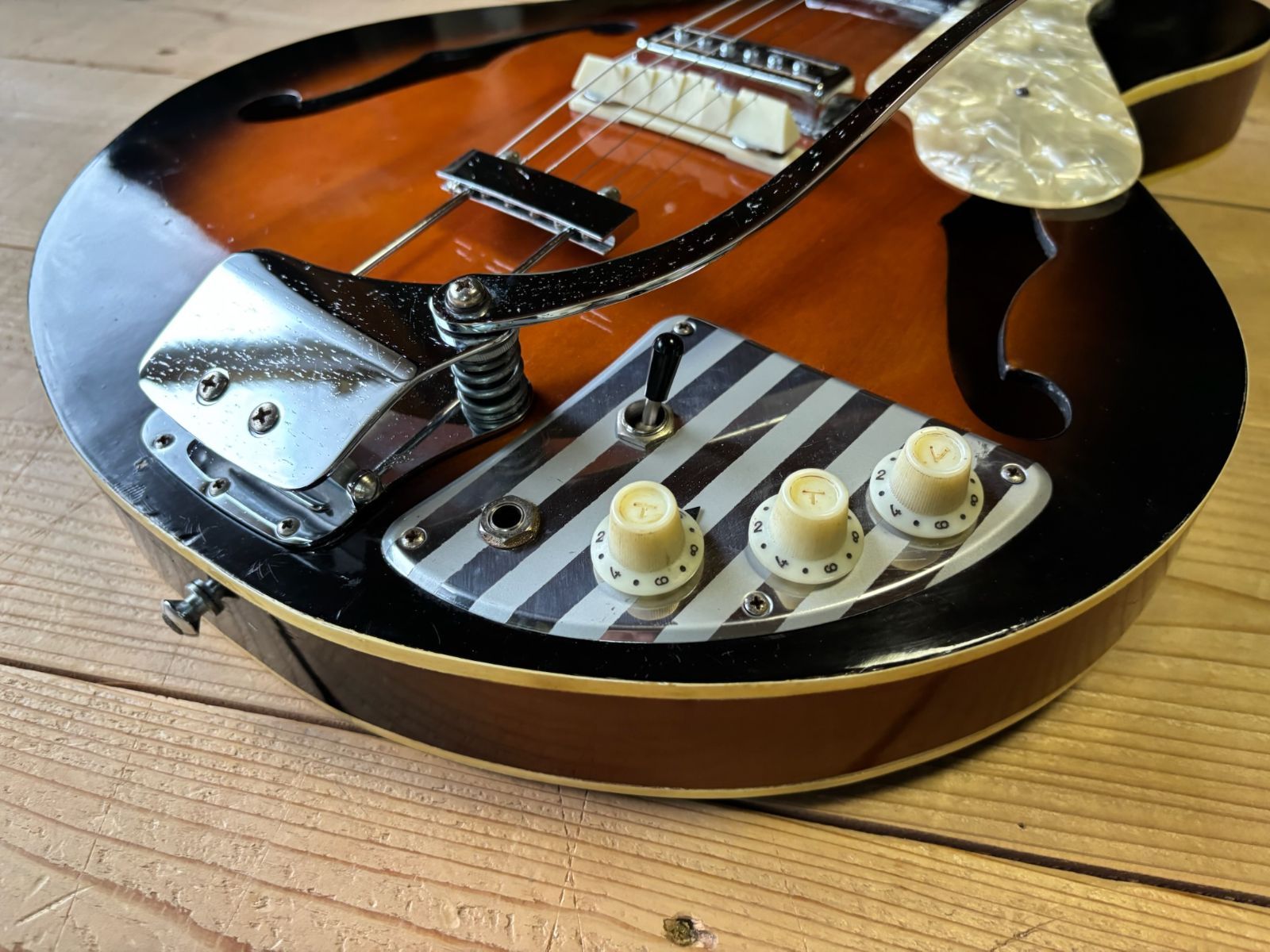 Grace 2 MA Decca フルアコギター Teisco製 - メルカリ