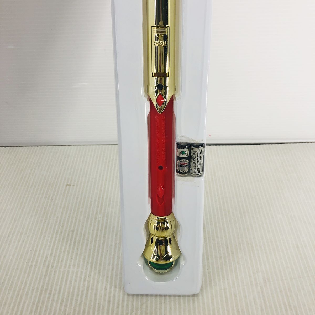 美品】紅のバトン 有言実行三姉妹シュシュトリアン - メルカリ