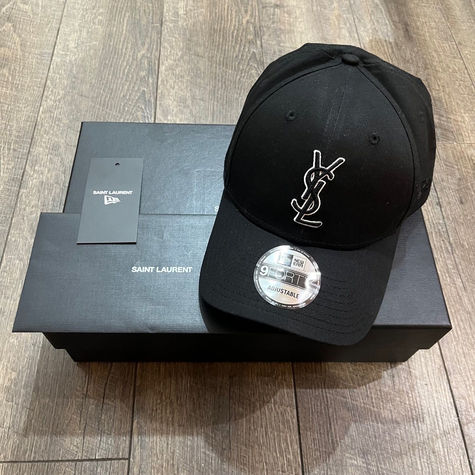 新品 国内正規 SAINT LAURENT PARIS サンローラン パリ NEW ERA YSL