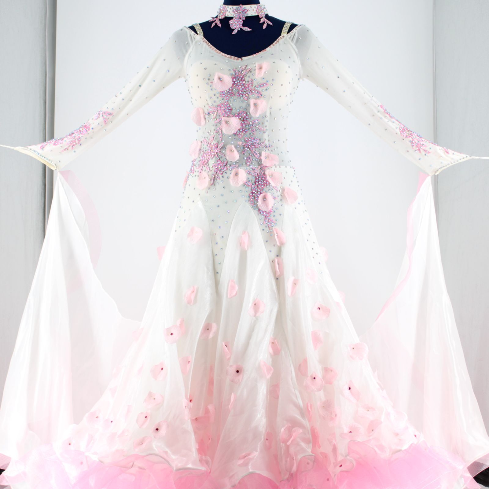 フリル付きピンクドレス社交ダンスドレス新品