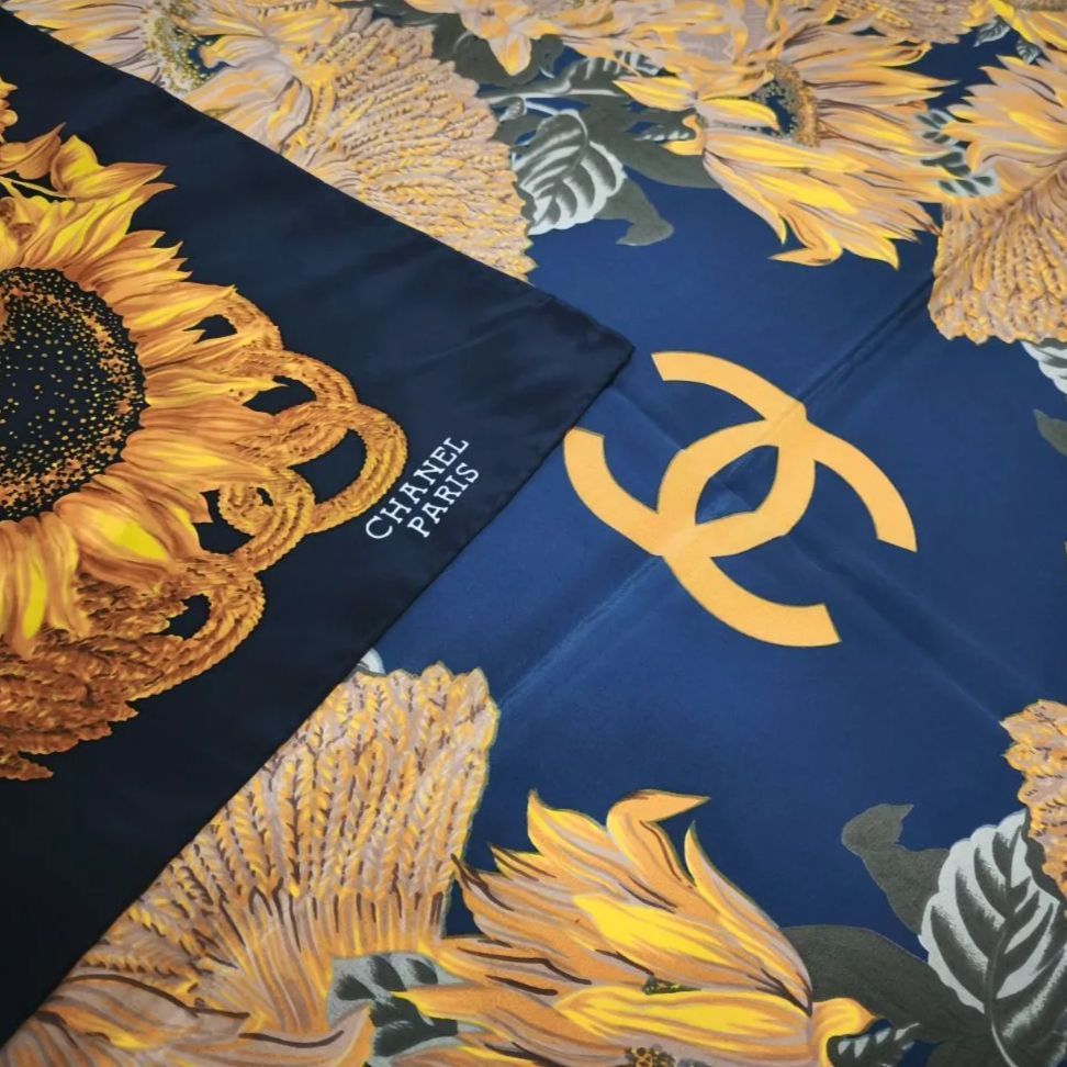 希少 ヴィンテージ 未使用品】CHANEL シャネル ロゴ入り ひまわり柄