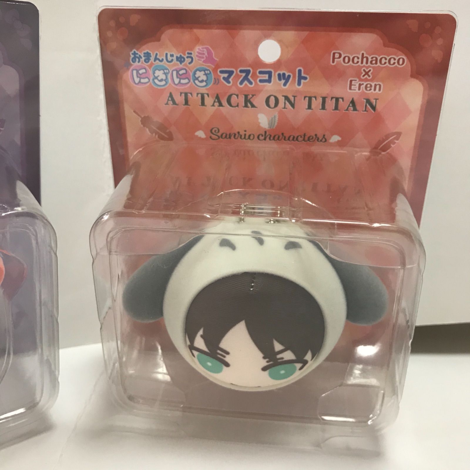 進撃の巨人 x サンリオ おまんじゅうにぎにぎマスコット エレン