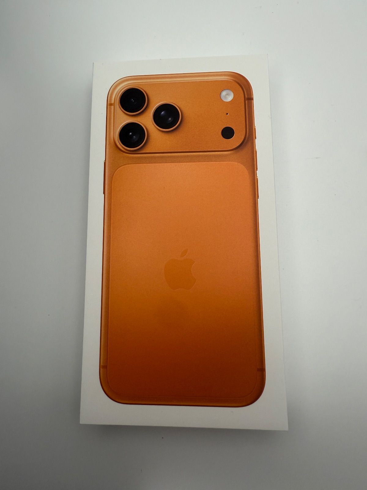 新品・未開封 iPhone 17 Pro Max Orange 512GB SIMフリー - メルカリ