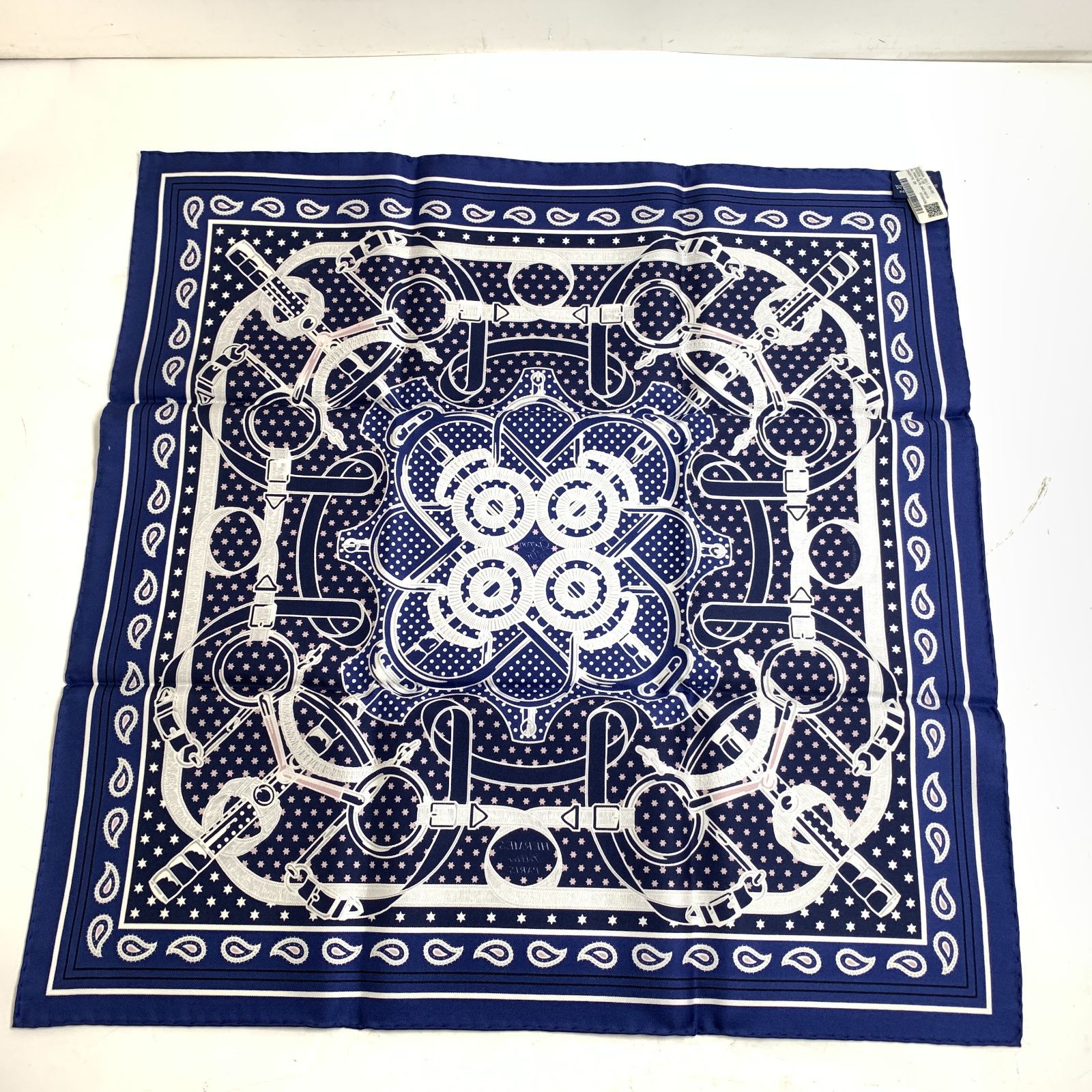 f001 B 未使用品 HERMES エルメス カレ55 バンダナ スカーフ 55cm