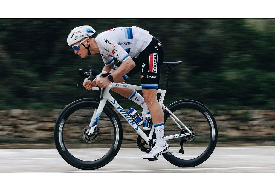 S-WORKS ARES 2 WHT 42(42 (27cm) ホワイト): シューズ