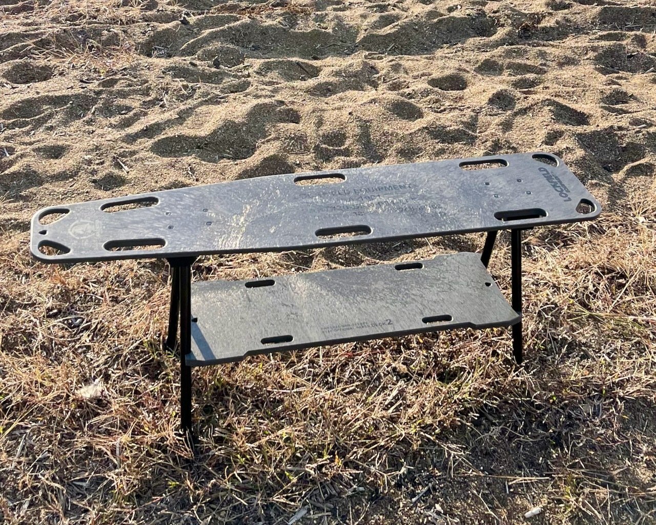 圧倒的なカッコよさと機能が両立したサイドテーブル！ロックフィールド