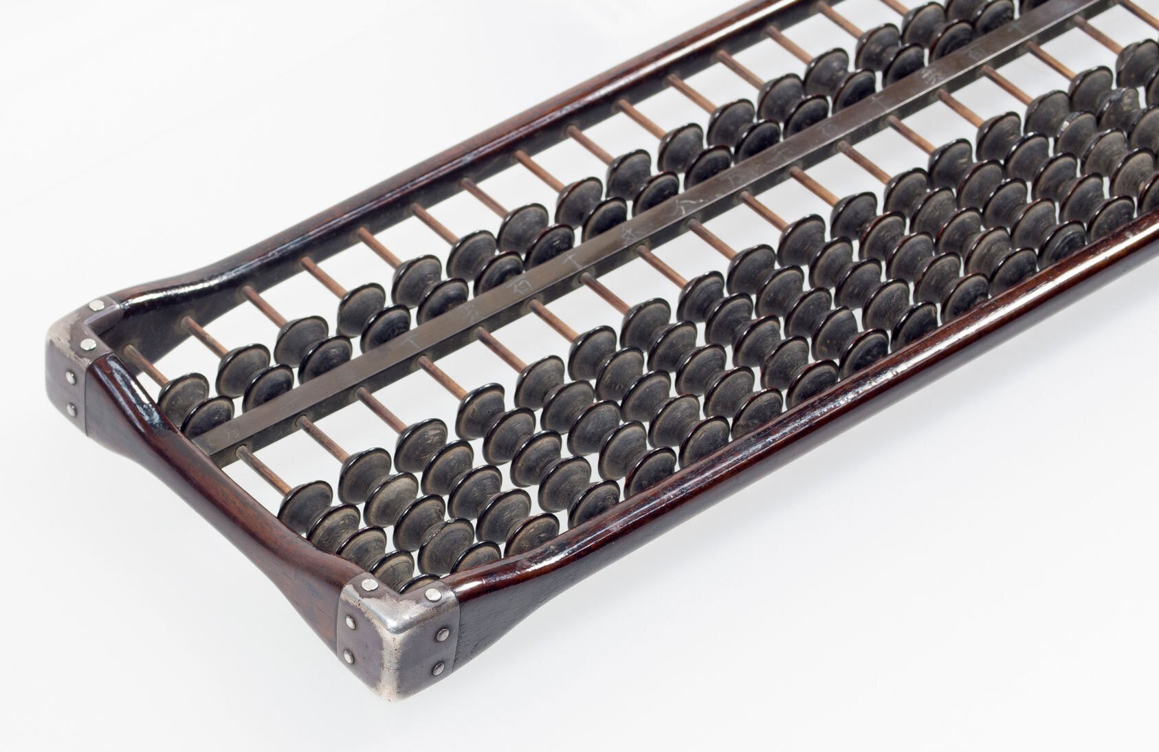 日本最古のそろばん「四兵衛重勝拝領算盤」について解説します｜日本