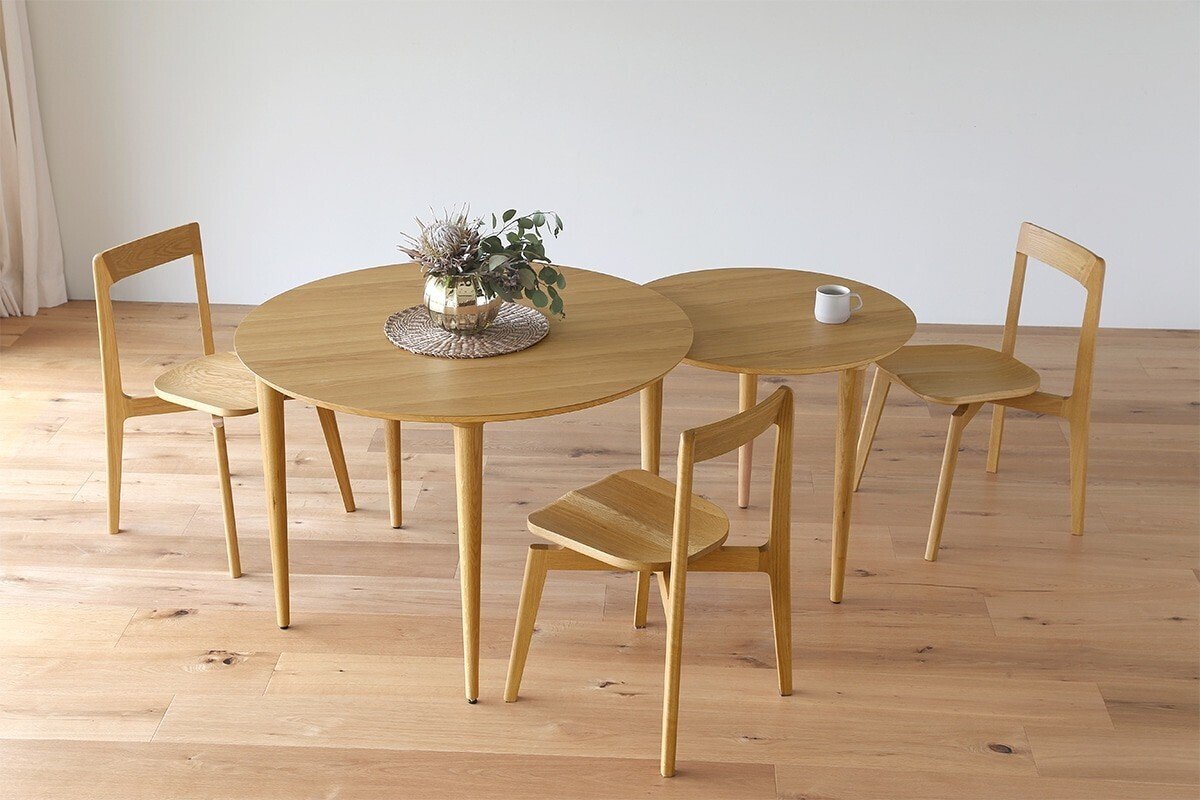 伸長式ダイニングテーブル」で限られた空間を有効活用。高野木工