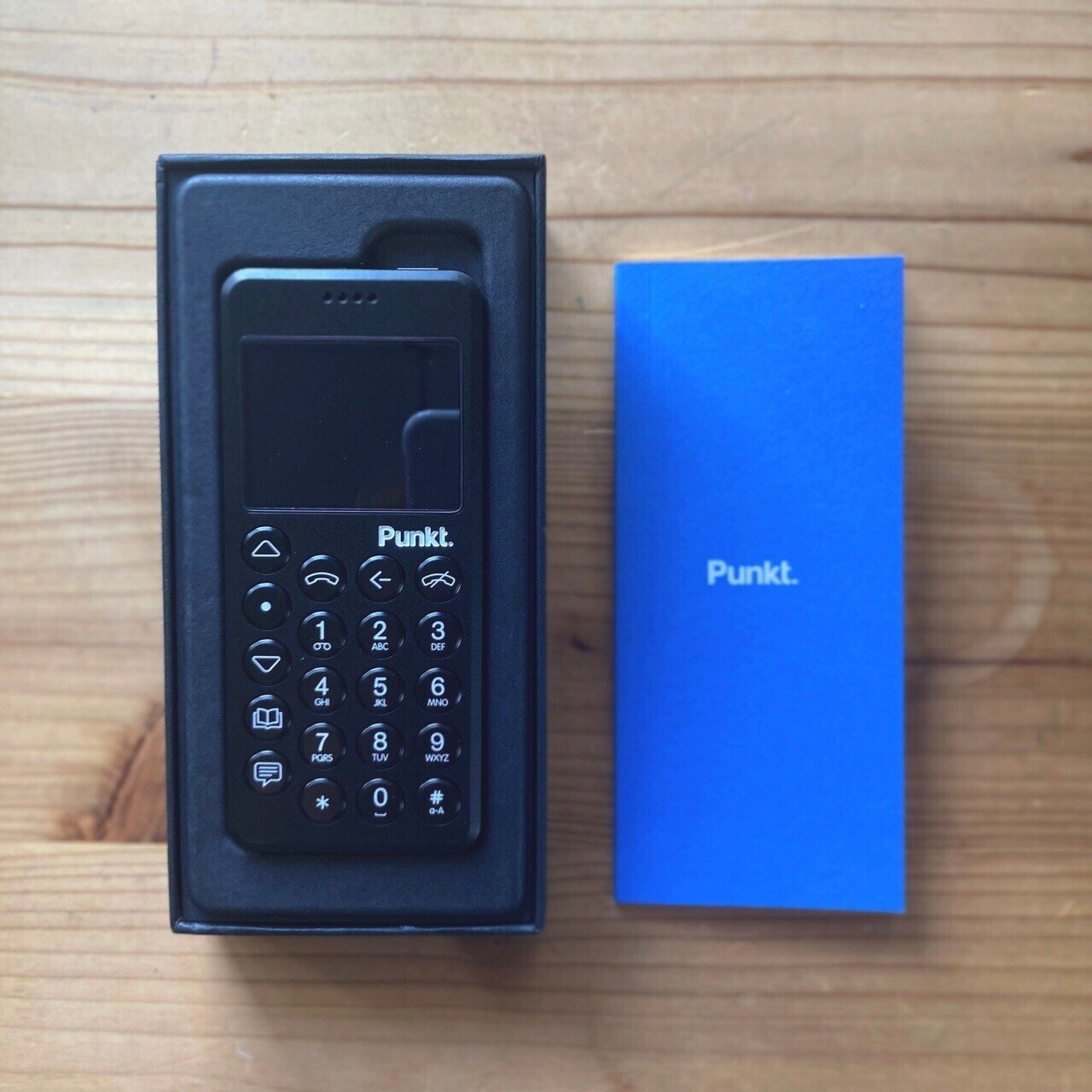 ガラケー生活で人間らしさを取り戻す①〜Punkt.MP02について、迎えた