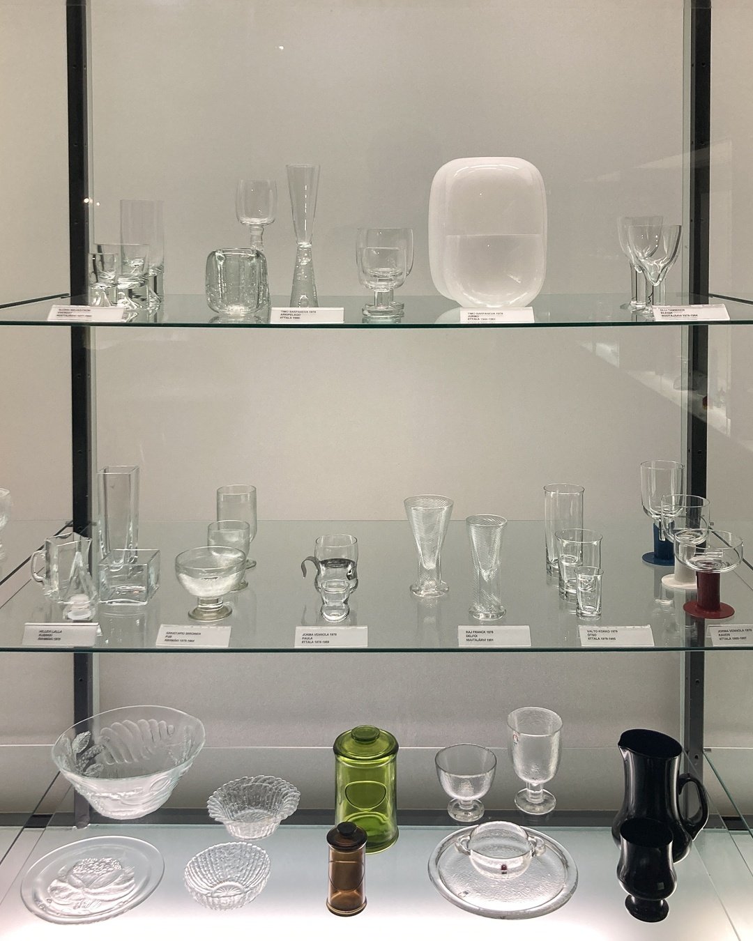 骨董 時代ガラス フィンランド グラッポニア マグカップ ウランガラス