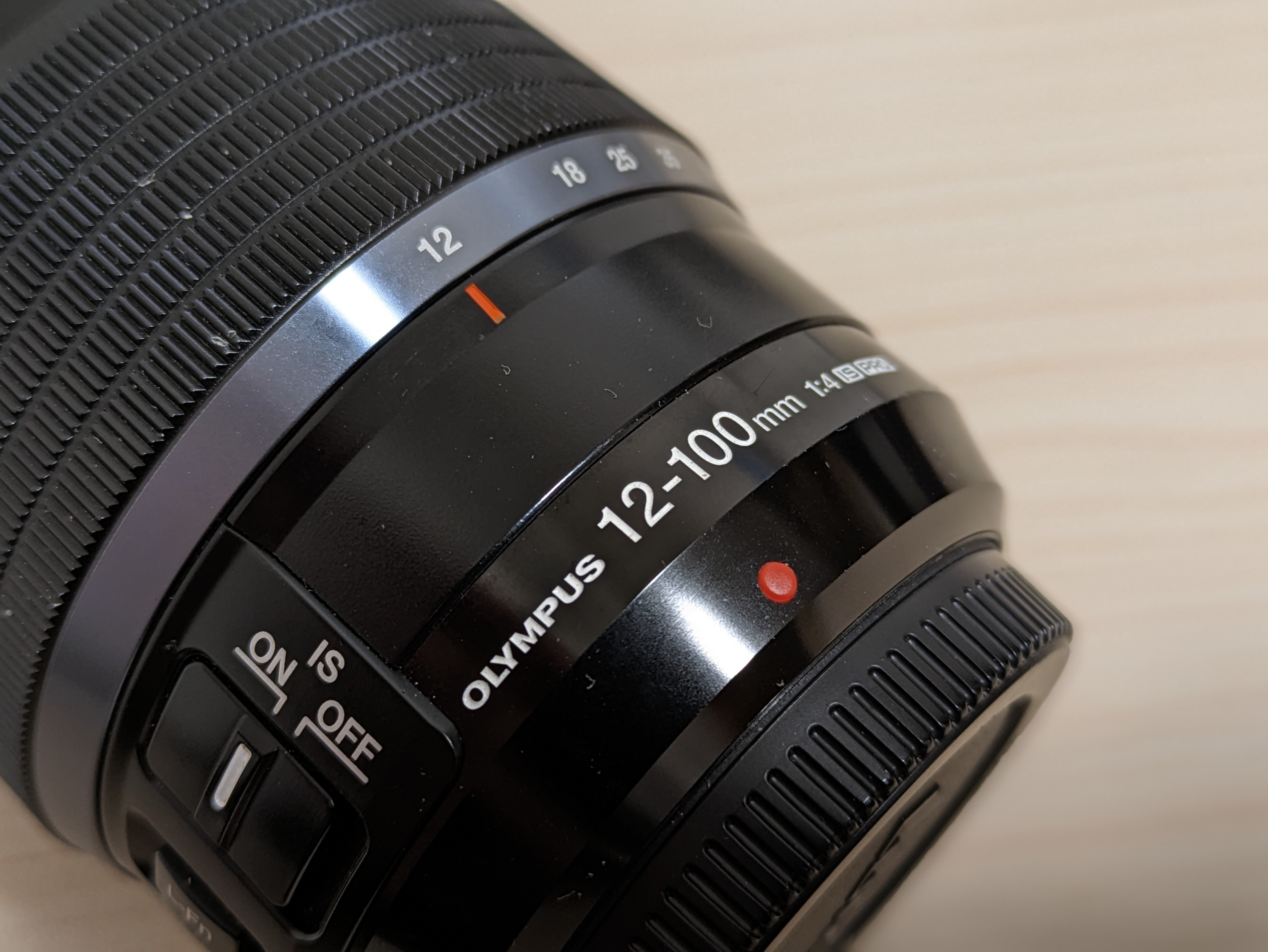 結局 M.ZUIKO DIGITAL ED 12-100mm F4.0 IS PRO を買ってしまった