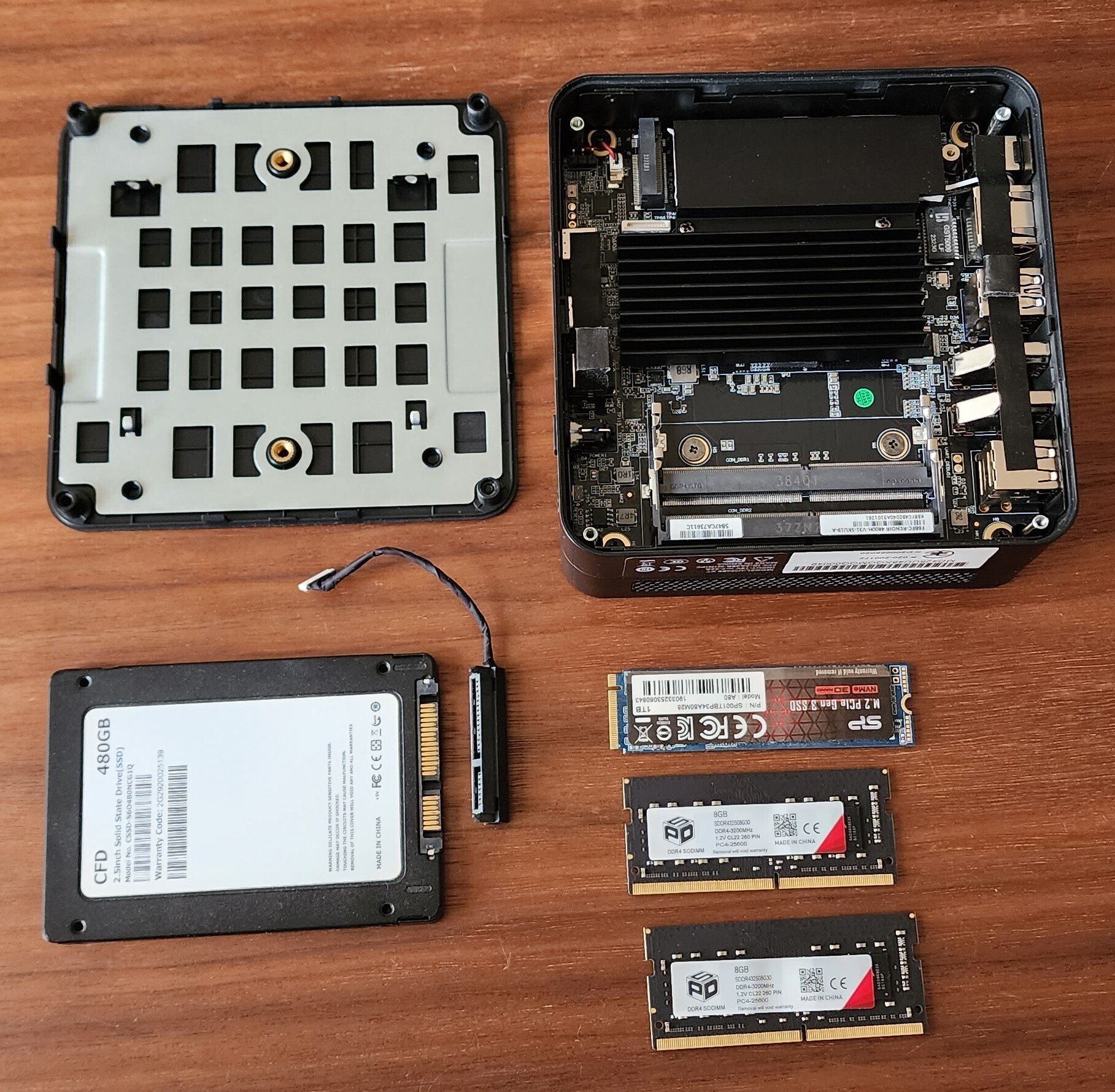 Minisforum UM480XT ベアボーン｜kayma