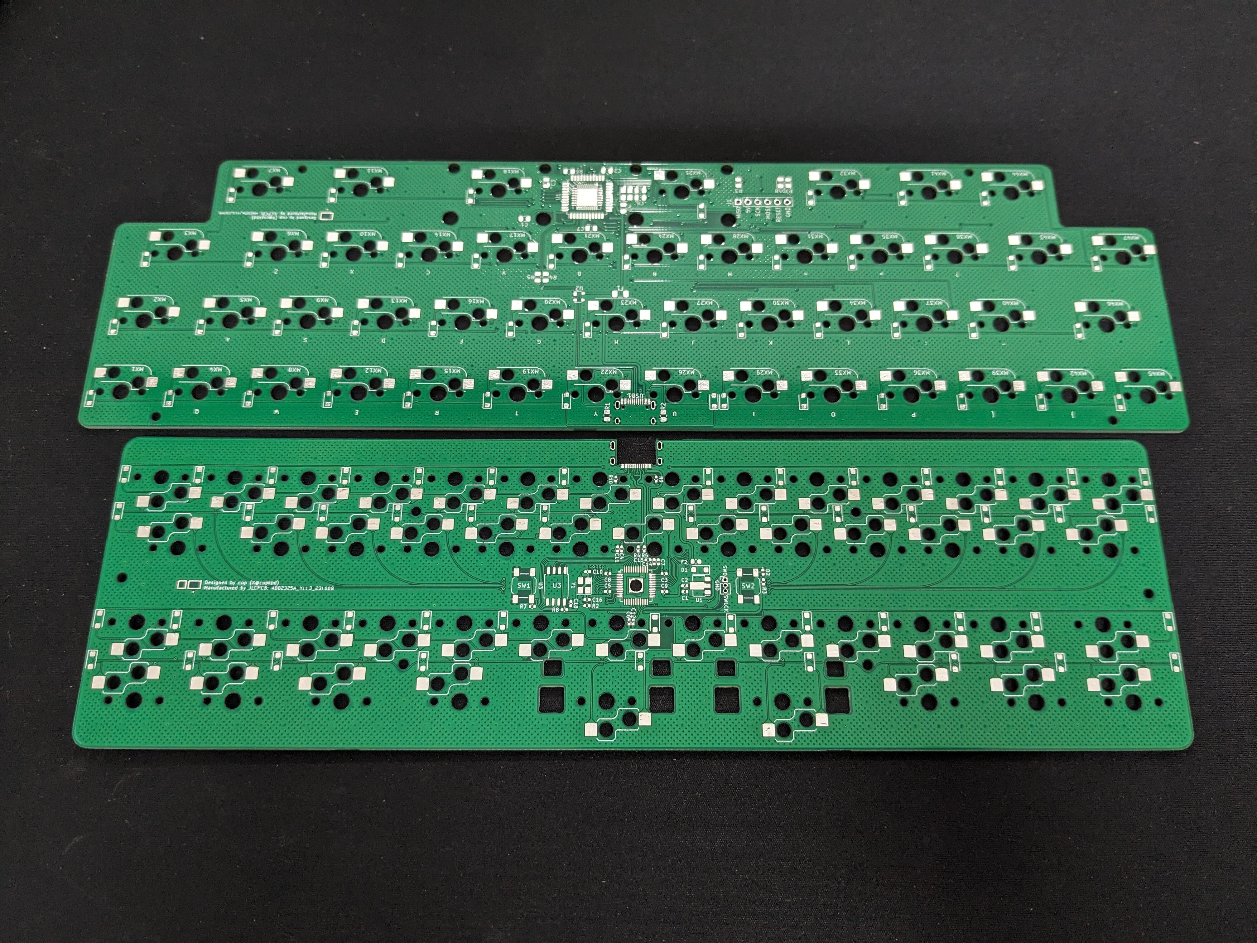 ロープロファイルでロウスタッガードな狭ピッチキーボードを作った