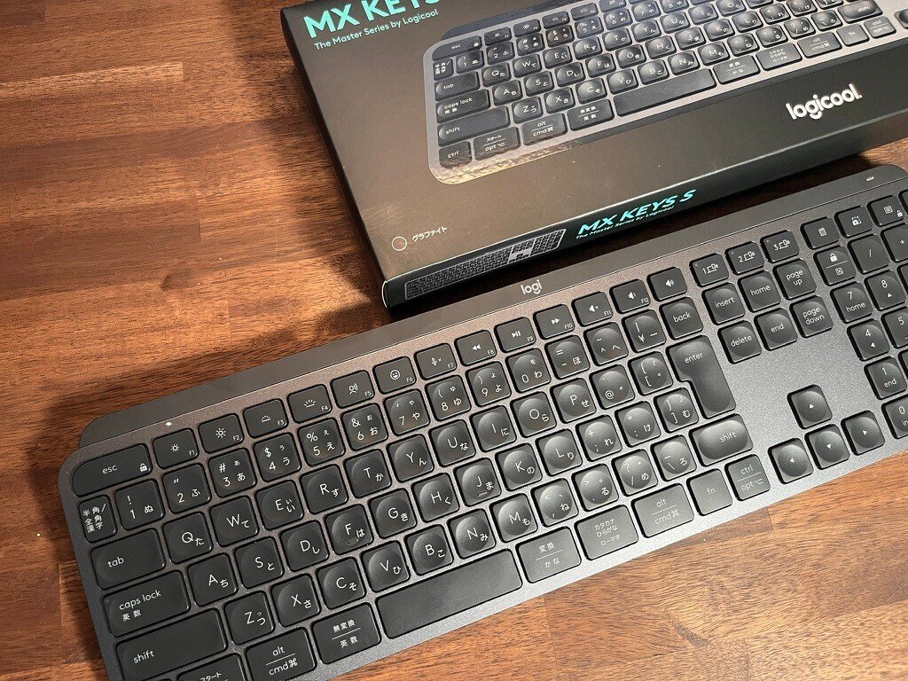 ロジクール MX KEYS Sレビュー！購入後からずっと使い続けている