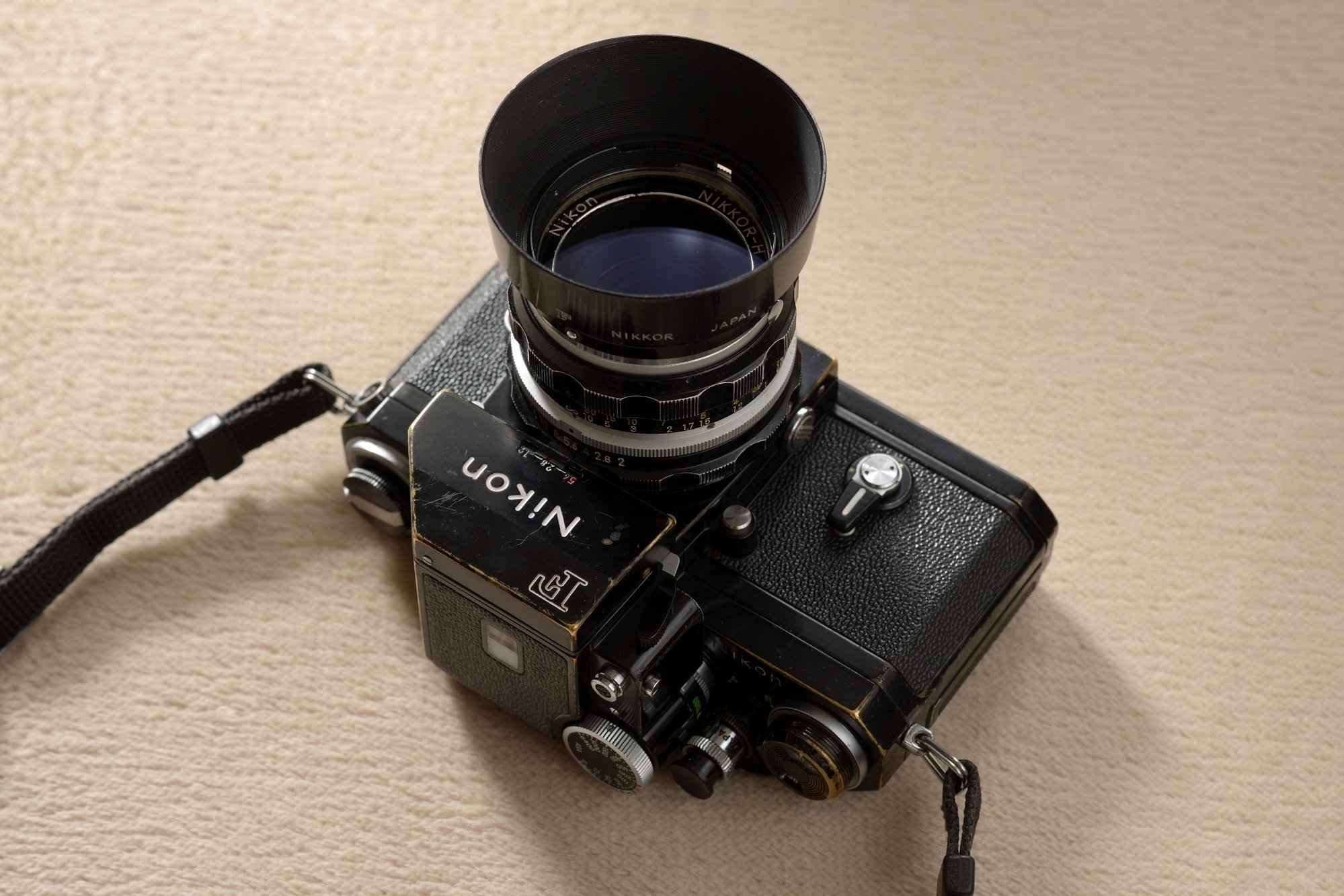 ニコンをつなぐ - 50年の物語｜朝日良一