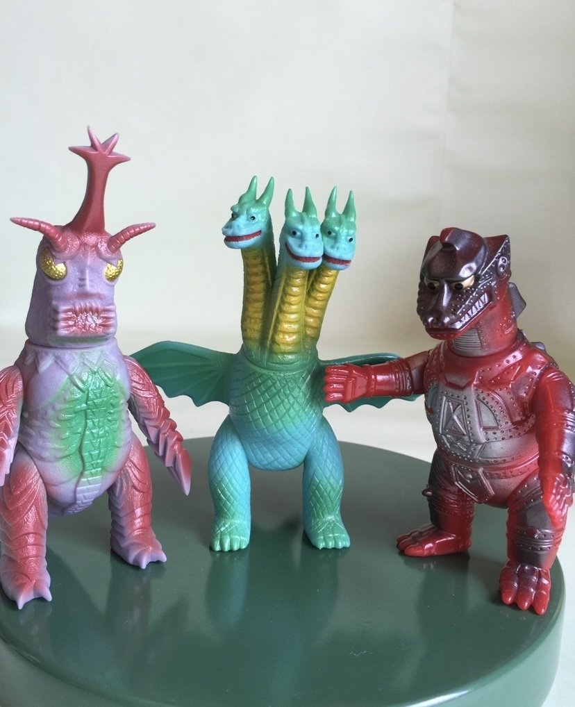 怪獣のたまご M1号製ソフビ｜ゆる