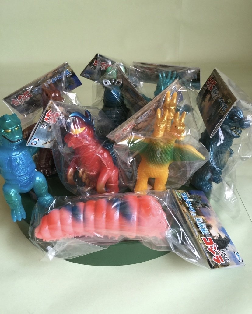 怪獣のたまご M1号製ソフビ｜ゆる