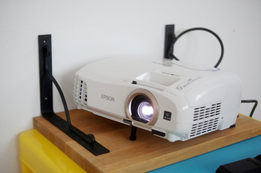 プロジェクターを買いました｜bakeryoz
