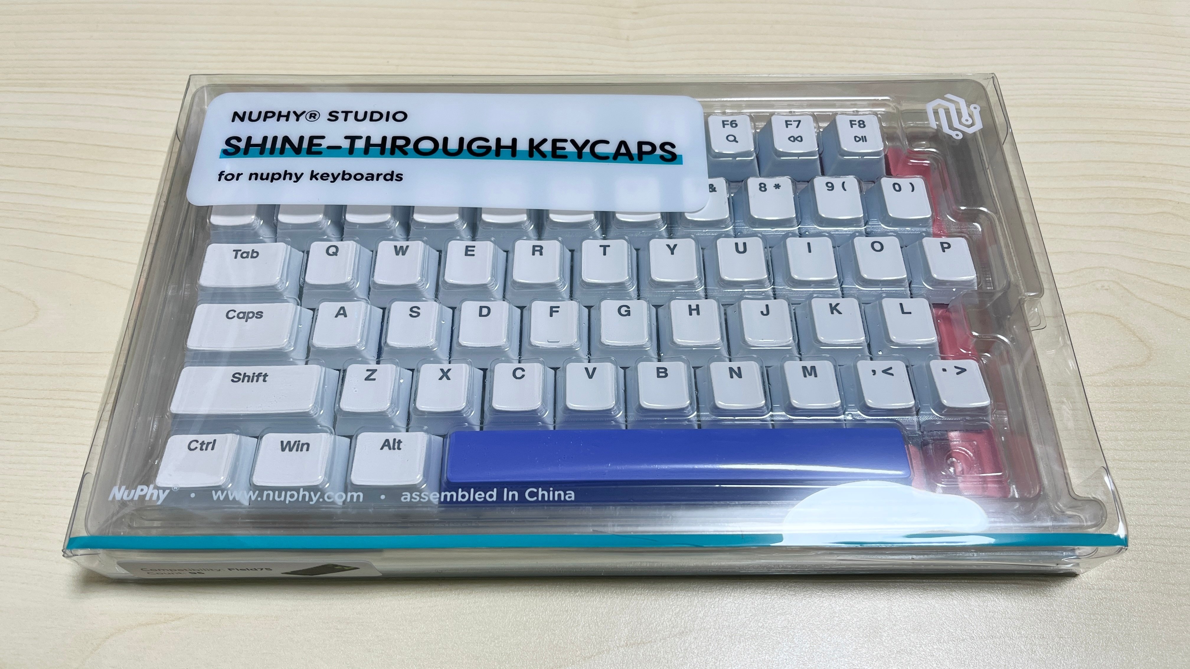 キーキャップを交換しました：Nuphy, Noether & Gravity Shine-through
