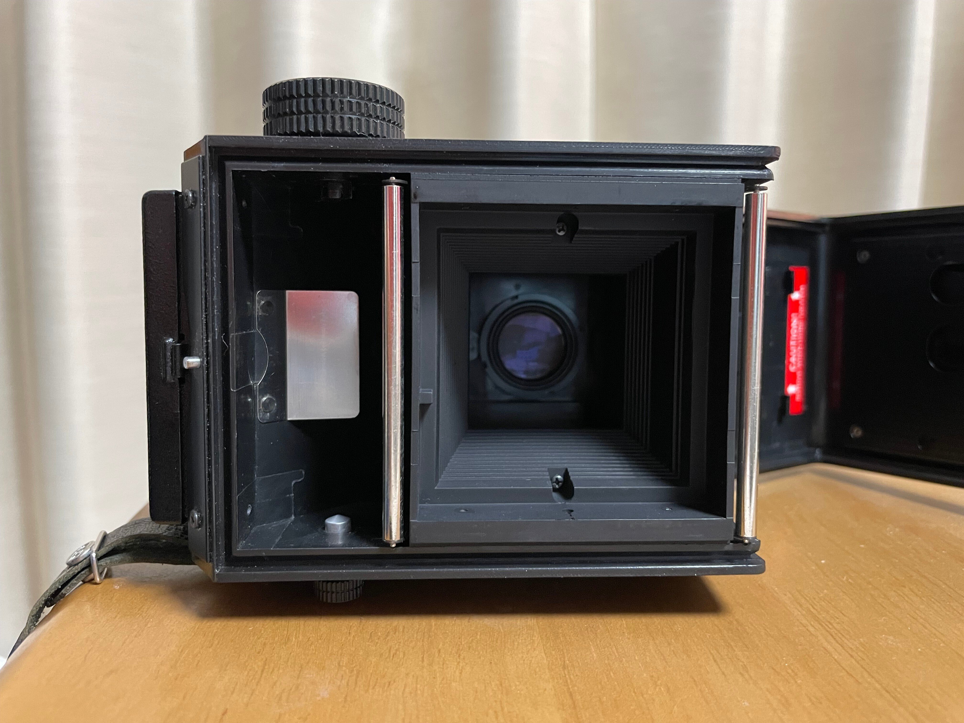 二眼レフカメラの楽しみ Lomo Lubitel 166+｜nono