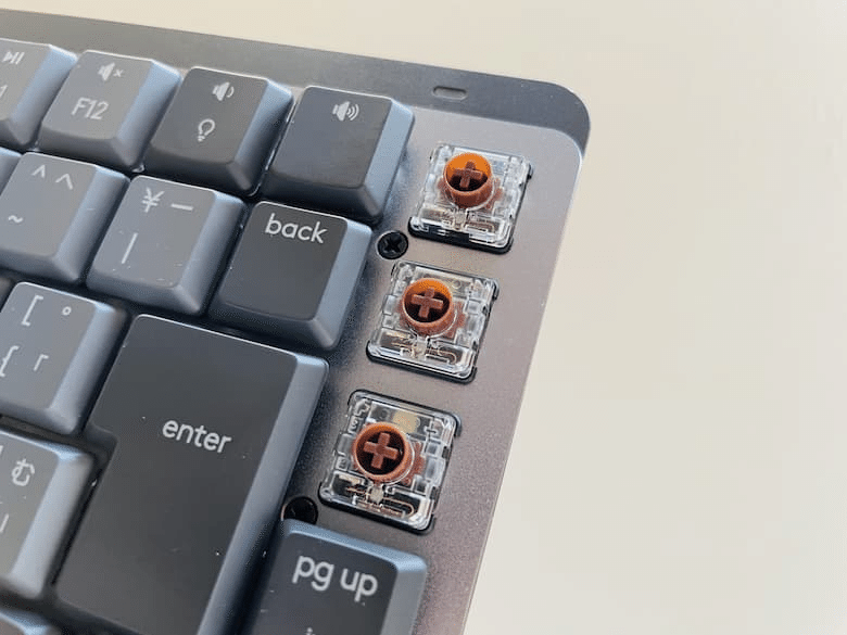 MX Mechanical mini 比較レビュー。赤軸と茶軸で迷ったあなたの参考に