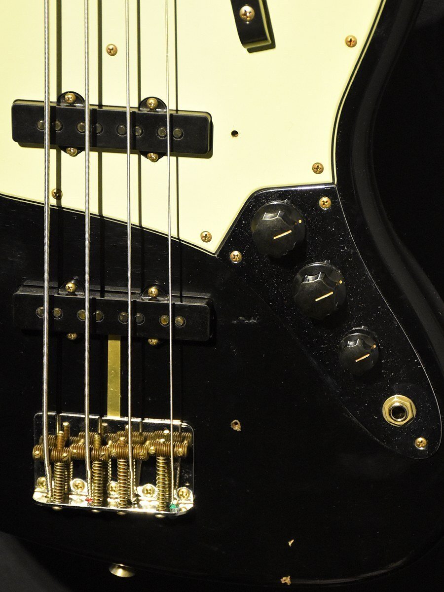 Fender Custom Shop“1963 Jazz Bass Journeyman Relic -Black over