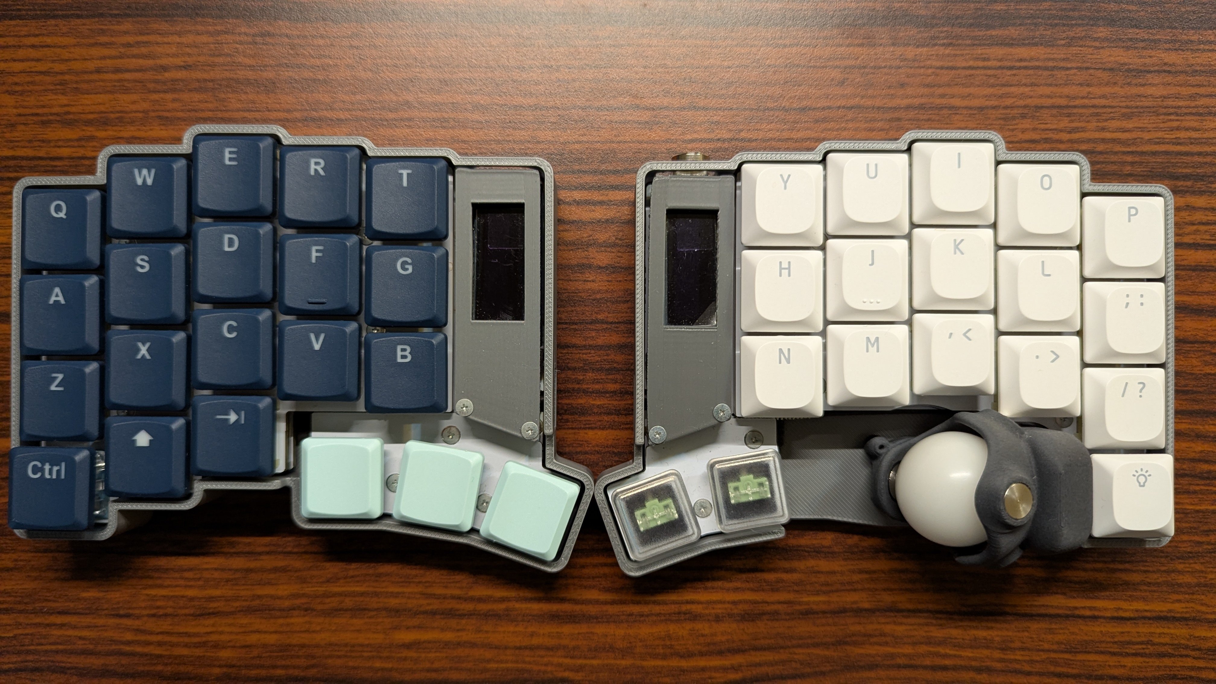 Keyball39 に Tai-Hao のキーキャップとボールスライダー式トラック