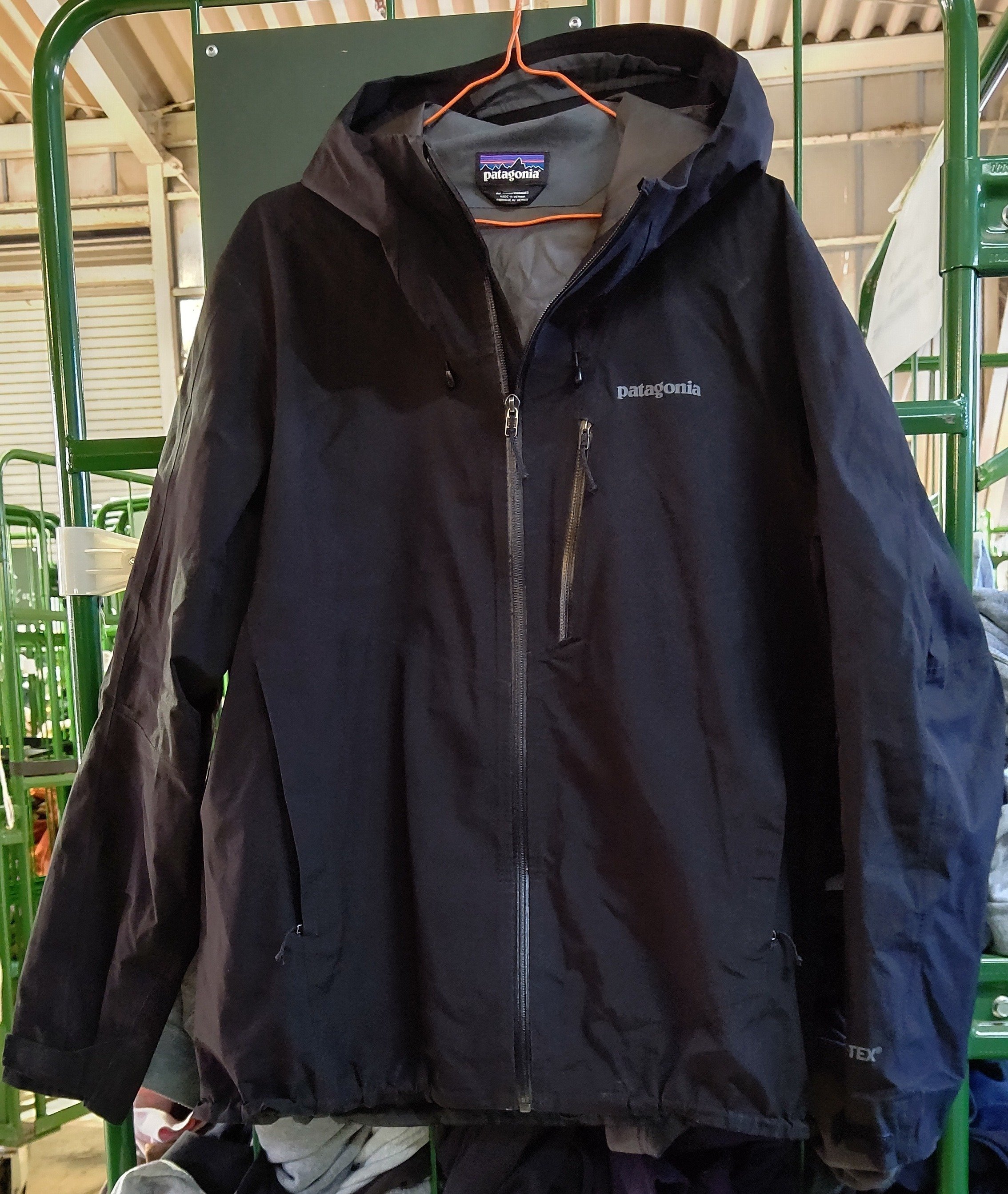 🏔️Patagoniaの🌧️カルサイト・ジャケットをレスキューした