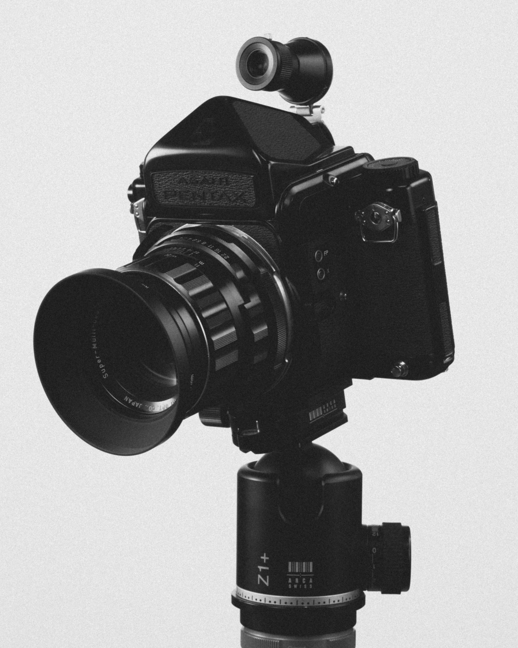 Gadget_016 | ASAHI PENTAX 6×7｜PORT8 CHANNEL.